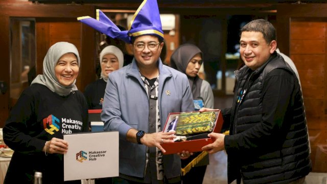 Wali Kota Makassar Munafri Arifuddin bersama Menteri Ekonomi Kreatif (Menekraf) RI Teuku Riefky Harsya 