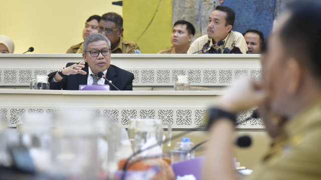 Taufan Pawe Desak Kemendagri Perjelas Status DPRD dalam SE Efisiensi Anggaran