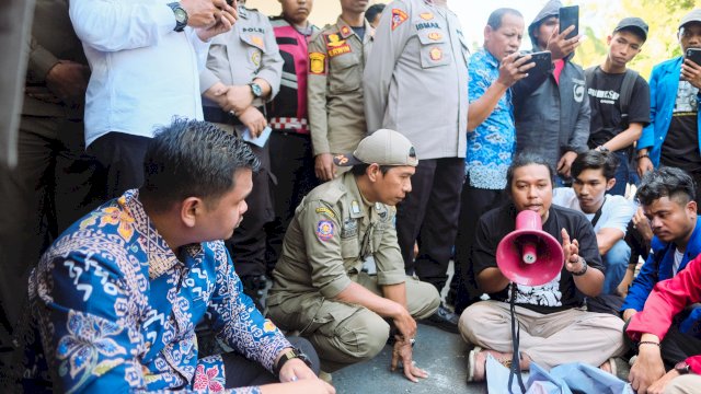 Duduk Bersama Demonstrasi, Bupati Bantaeng Uji Nurdin Jelaskan Penyebab PHK di KIBA