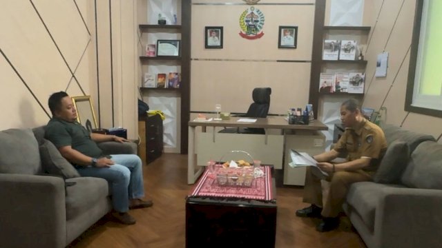 Komisi II DPRD Kabupaten Toraja Utara melakukan kunjungan konsultasi ke kantor Dinas Komunikasi, Informatika, Statistik, dan Persandian (Diskominfo SP) Sulawesi Selatan .