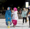 Makassar Unjuk Budaya, Aliyah Mustika dan Melinda Aksa Meriahkan Karnaval APEKSI 