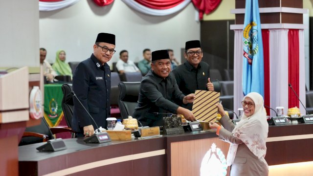 Pemprov Sulsel Komitmen Tindak Lanjuti Catatan DPRD Soal Kinerja 2024