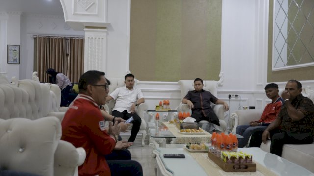 etua KONI Sulawesi Selatan Yasir Mahmud menerima kunjungan Pengurus Provinsi Persatuan Tinju Amatir Indonesia Sulawesi Selatan (Pengprov Pertina Sulsel) yang dipimpin Harpen Reza Ali. 