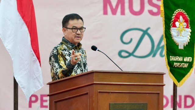 Sekretaris Daerah Provinsi Sulawesi Selatan, Jufri Rahman, membuka secara resmi Musyawarah Daerah (Musda) ke-V Dharma Wanita Persatuan (DWP) Provinsi Sulsel