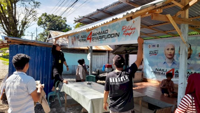 Bawaslu Kota Palopo melaksanakan giat penertiban Alat Peraga Kampanye (APK) secara serentak pada Rabu, 21 Mei 2025.