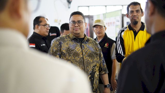 Ketua Badan Pengawas Pemilihan Umum (Bawaslu) RI, Rahmat Bagja, turun langsung mengawasi proses Pemungutan Suara Ulang (PSU) di tiga Tempat Pemungutan Suara (TPS) di Kota Palopo
