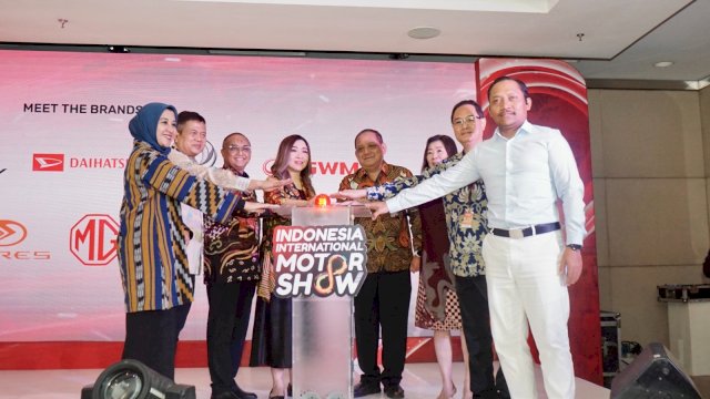 Danamon dan Adira Tawarkan Solusi Finansial dan Keuntungan Menarik Selama IIMS Surabaya 2025