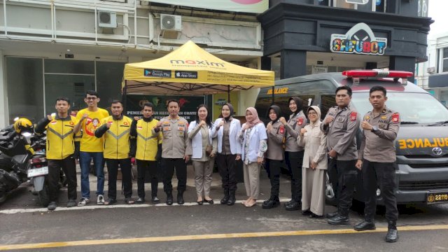 Sambut HUT Bhayangkara ke-79, Biddokkes Polda Sulsel Gelar Pelayanan Kesehatan Gratis bagi Pengemudi Ojek Online