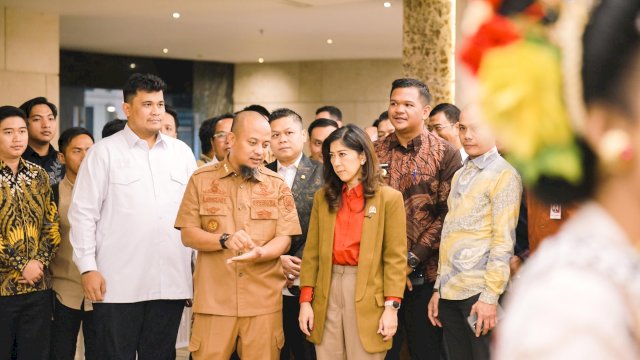 Bersama Menteri Komunikasi, Bupati Bantaeng Uji Nurdin Hadiri HIPMI Sulsel X MVT Connet 2025 