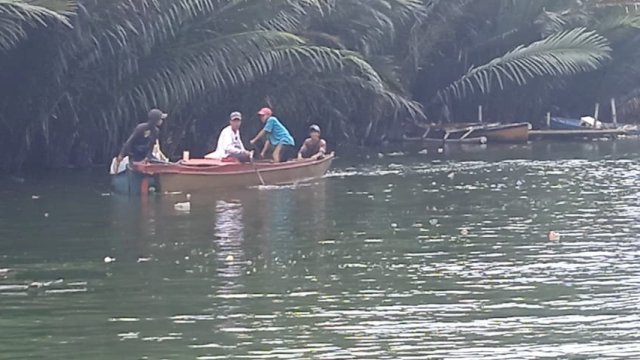 Mayat Pria Ditemukan Mengapung di Sungai Tallo, Warga Pampang Geger