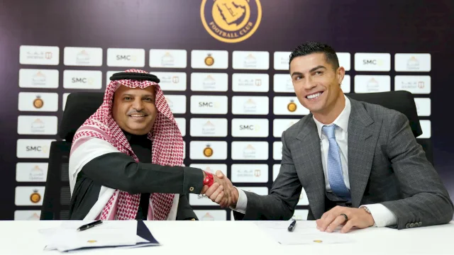 Cristiano Ronaldo  menegaskan komitmennya untuk tetap bertahan di Al Nassr