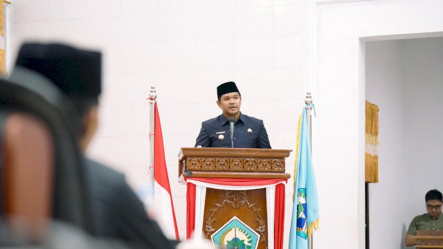 Bupati Bantaeng Uji Nurdin Serahkan RPMJD 2025 - 2029 dan Pertanggungjawaban APBD 2024