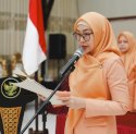 Kukuhkan DWP Kabupaten, Melani Simon Dorong Sinergi Pemerintah Tangani Anak Stunting
