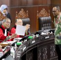 Ome Merasa Memenuhi Syarat, Hakim MK Soroti Kinerja Bawaslu dan KPU
