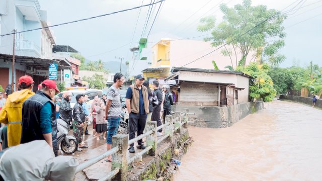 Bupati Bantaeng Harap Warga Terkena Dampak Banjir Hubungi Call Center Siaga Bencana