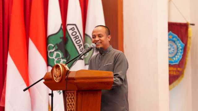 Gubernur Sulawesi Selatan, Andi Sudirman Sulaiman dalam pelantikan Pengurus Persatuan Olahraga Berkuda Seluruh Indonesia (PORDASI) Sulsel periode 2025-2029 di Aula Asta Cita, Rumah Jabatan Gubernur, beberapa waktu lalu.