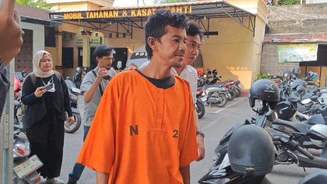 Hanya Iseng Tepuk Pantat Mahasiswi, Pak Ogah di Makassar Berujung Ditangkap Polisi