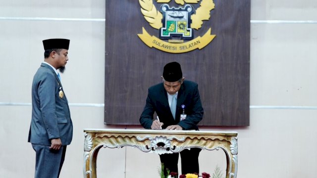 Gubernur Sulawesi Selatan, Andi Sudirman Sulaiman secara resmi mengukuhkan Rasono sebagai Kepala Perwakilan Badan Pengawasan Keuangan dan Pembangunan (BPKP) Sulsel, menggantikan Mohamad Risbiyantoro yang telah menjabat sejak 2023.