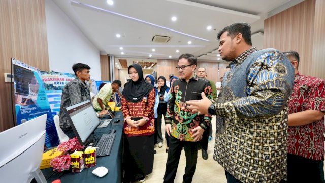 Sulsel Luncurkan Program &ldquo;1 Sekolah 1 Programmer&rdquo;, Tanpa Bebani APBD