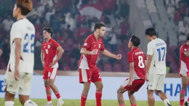 Punggawa Timnas Indonesia U23 merayakan kemenangan atas Timnas Thailand U23