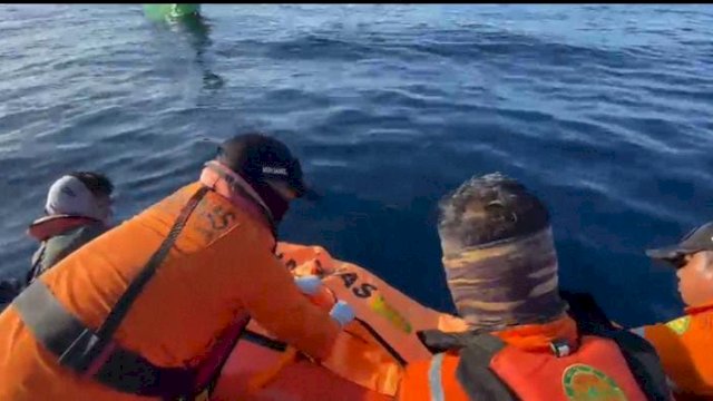 Nelayan Hilang Lima Hari di Laut Makassar Ditemukan Meninggal Dunia