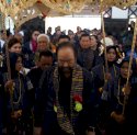 Tiba di Makassar, Rusdi Masse dan Fatmawati Jemput Surya Paloh di Bandara