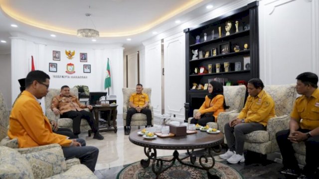 Plt Ketua DPD Hanura Sulsel, Brigjen Pol (Purn) Adeni Muhan, bersama jajaran panitia pelaksana menyambangi Wali Kota Makassar, Munafri Arifuddin, di Balai Kota