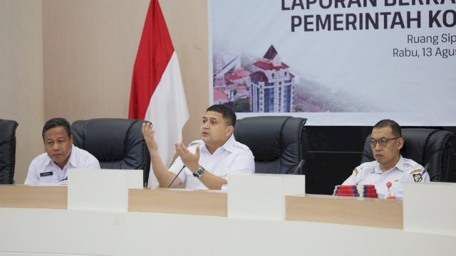 Wali Kota Makassar, Munafri Arifuddin saat membuka kegiatan Laporan Realisasi Belanja Daerah dan Realisasi PAD Triwulan II Tahun 2025 di Kantor Balai Kota Makassar, Rabu (13/8/2025).
