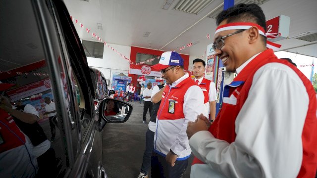 Rayakan Semangat Kemerdekaan, Pertamina Patra Niaga Sulawesi Tebar Kebahagiaan di SPBU