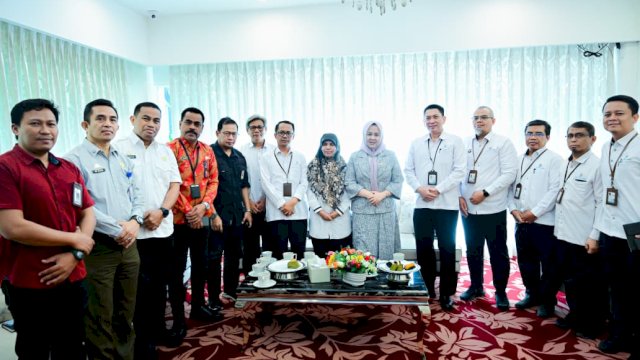 Wakil Gubernur Sulawesi Selatan, Fatmawati Rusdi, menerima audiensi Badan Pusat Statistik (BPS) Provinsi Sulawesi Selatan di Baruga Lounge Kantor Gubernur, Selasa, 19 Agustus 2025. 