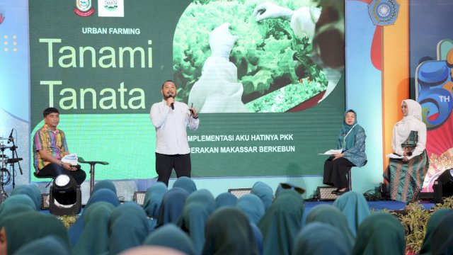 Talkshow inspiratif bertema Urban Farming dan Aku Hatinya PKK dalam rangkaian peringatan Gebyar PKK, Hari Kesatuan Gerak (HKG) PKK ke-53, di Trans Studio Mall Makassar, Jumat (22/08/25).