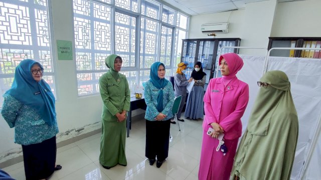 TP PKK Gowa Gelar Pemeriksaan Pap Smear dan IVA Gratis