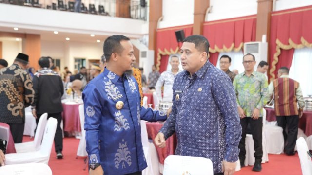  Wali Kota Makassar, Munafri Arifuddin bersama Gubernur Sulsel Andi Sudirman Sulaiman di Rumah Jabatan Gubernur Sulawesi Selatan, Kamis (28/8/2025).