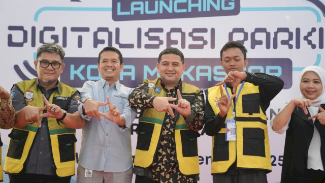 Wali Kota Munafri Resmikan Sistem Parkir Digital, Target 50 Persen Titik Terealisasi pada 2026