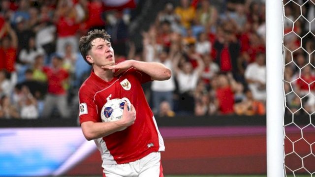 Ole Romeny mencetak gol ke gawang Australia dalam lanjutan Kualifikasi Piala Dunia 2026. (AFP/SAEED KHAN)
