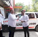 Serahkan Bantuan Ambulans, PSI Sulsel Perkuat Pelayanan Sosial di Gowa