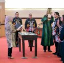 Wagub Fatmawati Rusdi Lantik 65 Pejabat Fungsional Pemprov