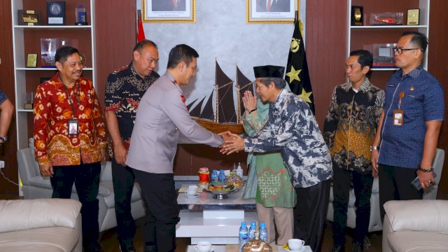 Komisioner Bawaslu Temui Kapolda Sulsel Rusdi Hartono