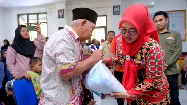 Bupati Gowa, Sitti Husniah Talenrang