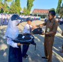 Pemkab Gowa Mulai Bagikan Seragam Gratis di Sekolah Secara Bertahap