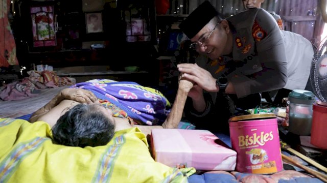 Kisah Pilu Pasutri Lansia di Gowa, Hidup Berdampingan dengan Kandang Ayam hingga Dapat Perhatian Kapolres