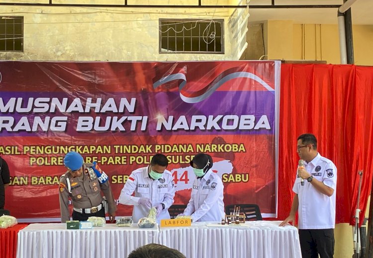 Polda Sulsel Musnahkan 44 Kg Sabu dari Kurir yang Ditangkap di Parepare