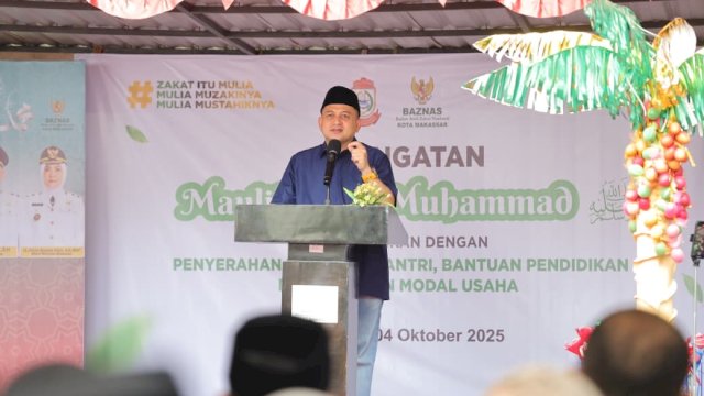 Wali Kota Makassar, Munafri Arifuddin  saat memberikan sambutan pada kegiatan peringatan Maulid Nabi Muhammad SAW yang digelar Baznas Kota Makassar di kantor Baznas, Jalan Tedu Bersinar, Sabtu (4/10/2025).