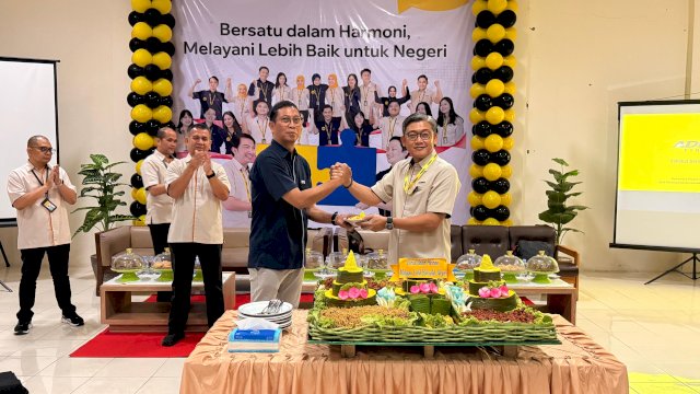 Adira Finance Resmi Gabung Mandala Finance, Perkuat Posisi di Indonesia Timur