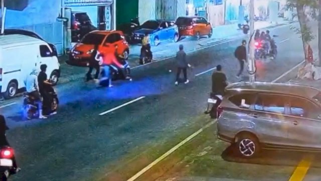 Warga Makassar Jadi Korban Teror Geng Motor, Tertancap Anak Panah di Dada