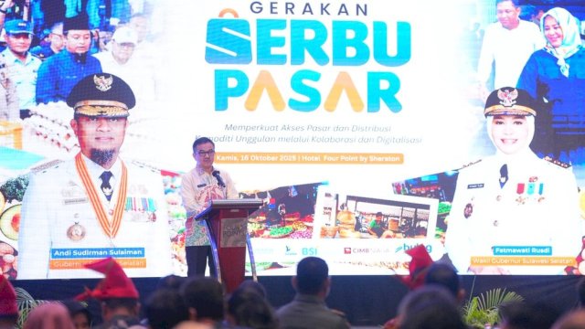 Sekretaris Daerah Provinsi Sulawesi Selatan, Jufri Rahman meluncurkan Gerakan Serbu Pasar dan Business Matching sebagai bagian dari rangkaian Peringatan 356 Tahun Sulsel di Hotel Four Points Makassar, Kamis, (16/10/2025).