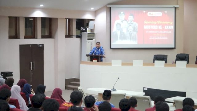 Wali Kota Makassar, Munafri Arifuddin saat Rapat koordinasi persiapan digelar di ruang Sipakalebbi, Balai Kota Makassar, Jumat (17/10/2025)