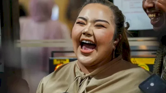 Bareskrim Polri menetapkan selebgram Lisa Mariana sebagai tersangka kasus pencemaran nama baik dan fitnah terhadap mantan Gubernur Jawa Barat Ridwan Kamil. Foto/Aldhi Chandra