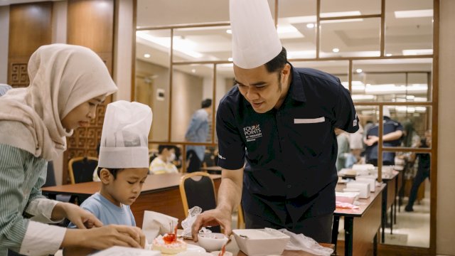 Kids&nbsp;Cake Decoration Challenge&nbsp;yang diselenggarakan Four Points by Sheraton Makassar, Minggu (19/10).
