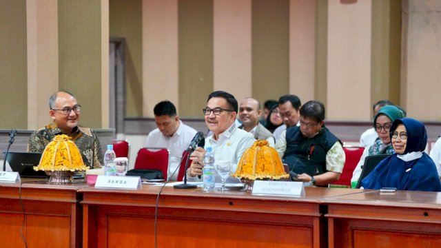  Sekretaris Daerah Provinsi Sulawesi Selatan, Jufri Rahman